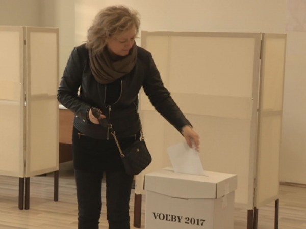 Výsledky hlasovania vo voľbách VÚC 2017 v Obci Močenok