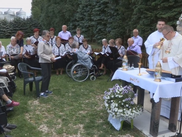V penzióne seniorov Orlík sa konala slávnostná sv. omša