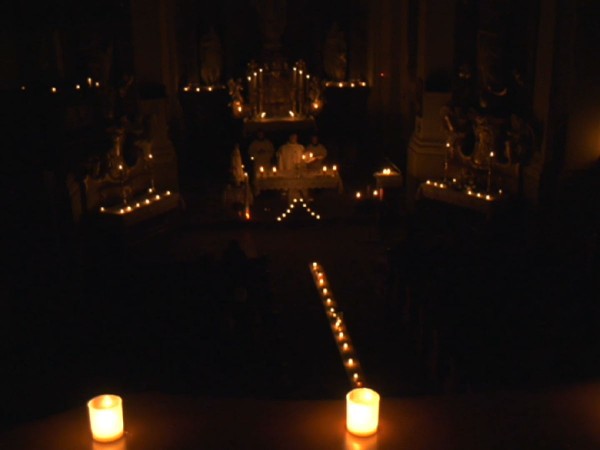 Svätá omša pri sviečkach