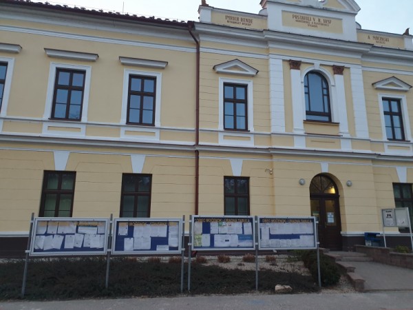 Opatrenia pre Obecný úrad v Močenku a pre knižnicu