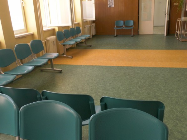 Zdravotné stredisko - nové podlahy