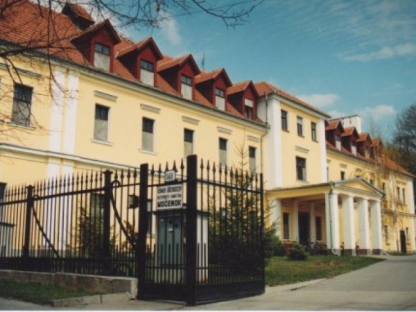 Dotácia na zakúpenie polohovateľných postelí v DD Milosrdného samaritána v Močenku