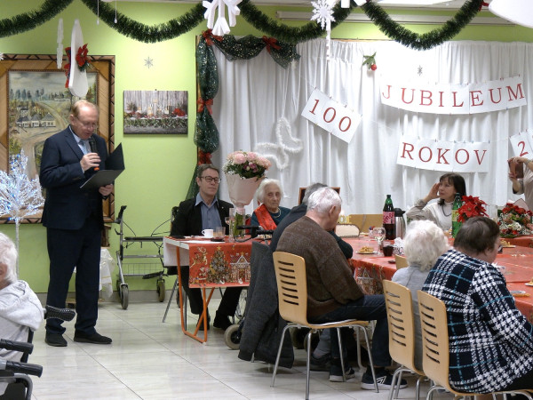 Oslava 100. narodenín v Penzióne Seniorov Orlík