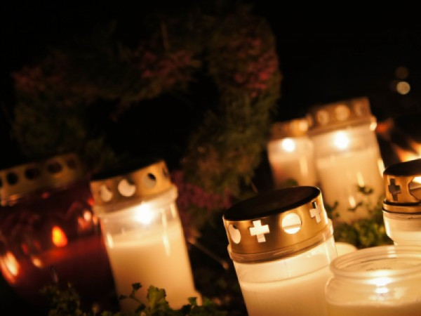 Cintoríny v obci budú v období sviatku Všetkých svätých otvorené nonstop v týchto dňoch